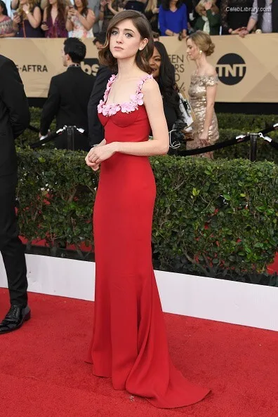 Natalia Dyer photo 17 of 978