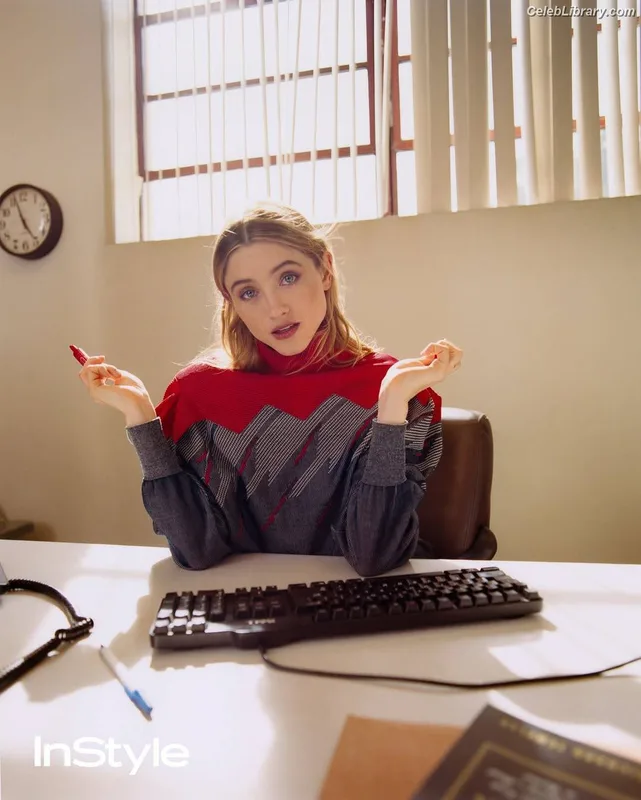 Natalia Dyer photo 6 of 978