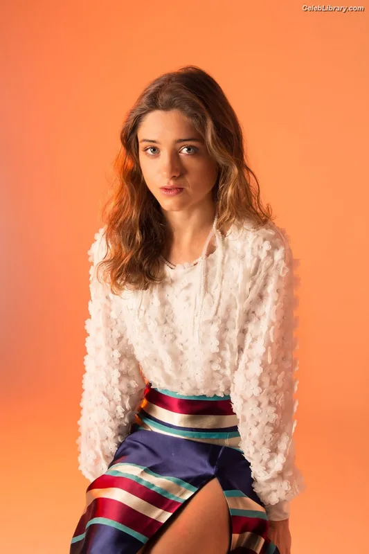 Natalia Dyer photo 24 of 978