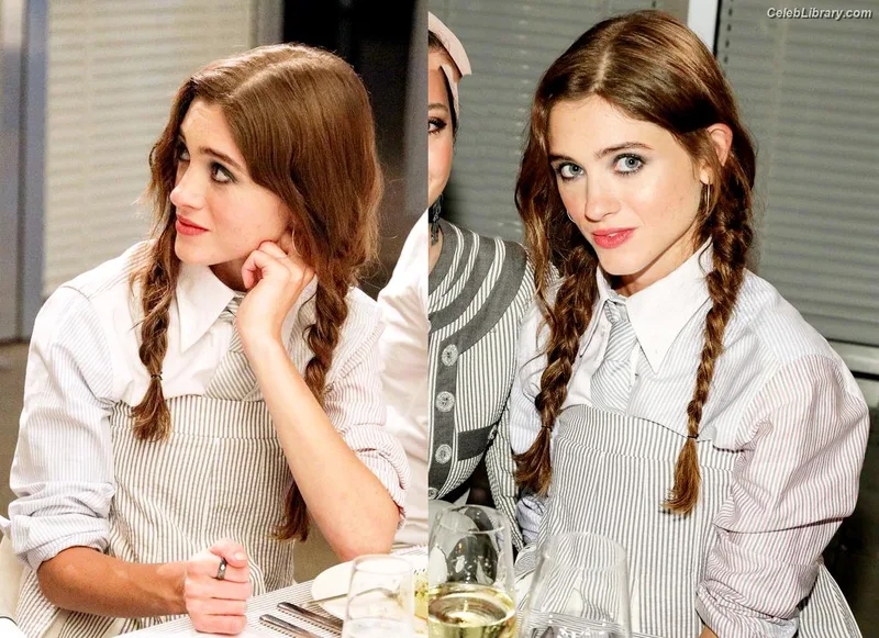 Natalia Dyer photo 7 of 978