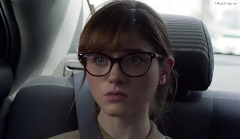 Natalia Dyer photo 12 of 978