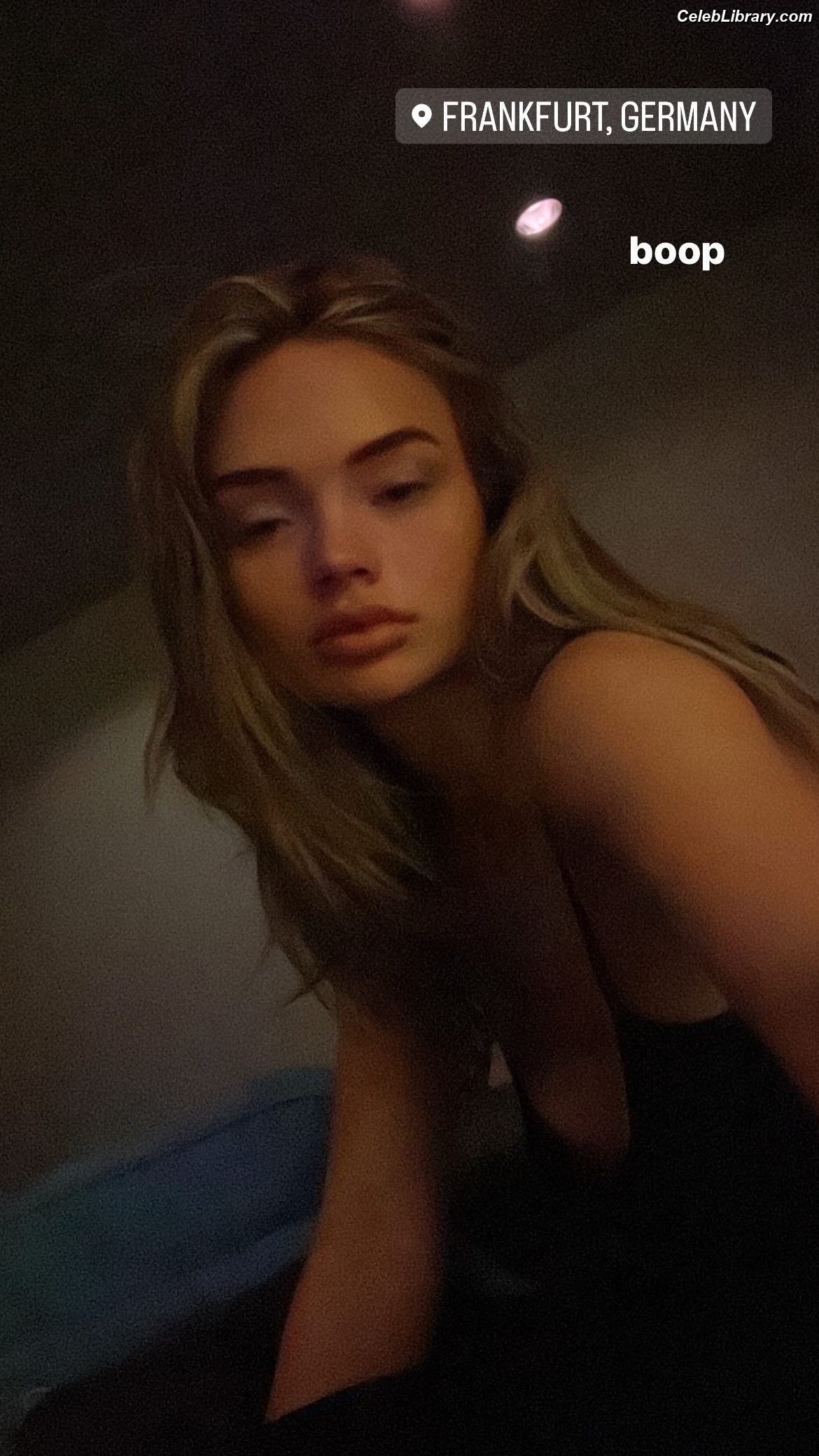 Natalie Alyn Lind photo 22 of 877
