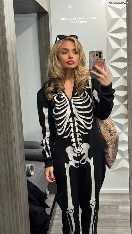Natalie Alyn Lind photo 6 of 877