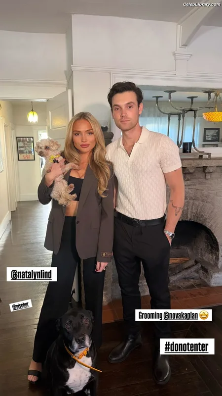 Natalie Alyn Lind photo 9 of 877