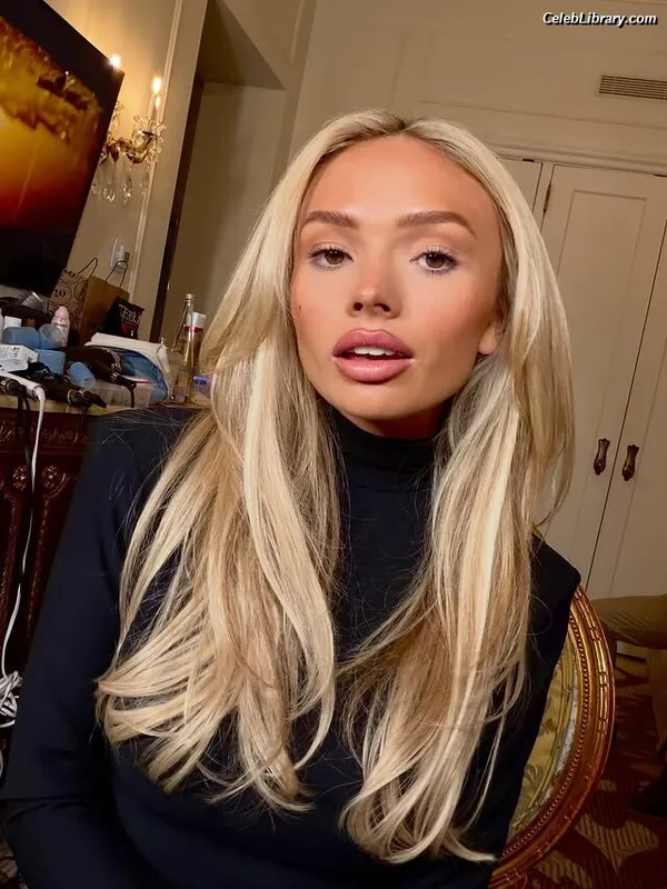 Natalie Alyn Lind photo 11 of 877