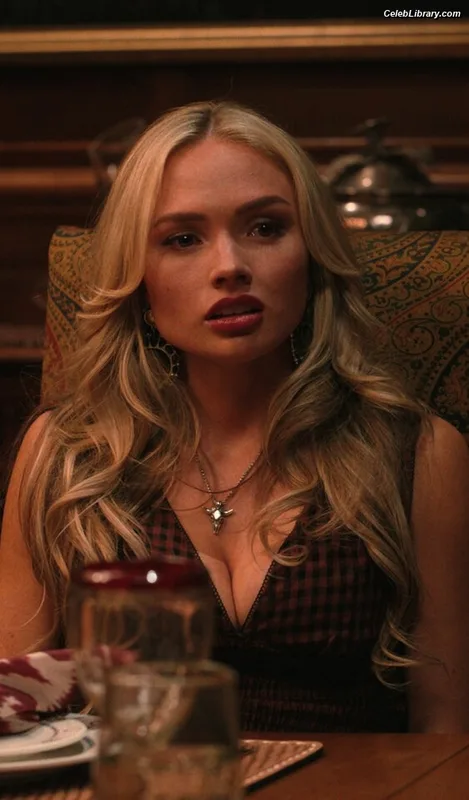 Natalie Alyn Lind photo 11 of 877
