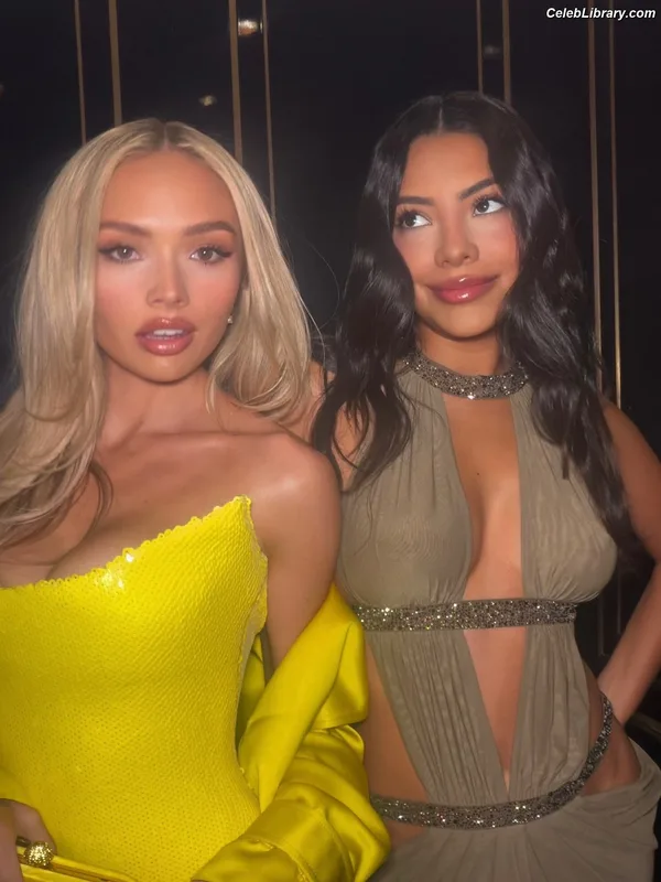 Natalie Alyn Lind photo 22 of 877