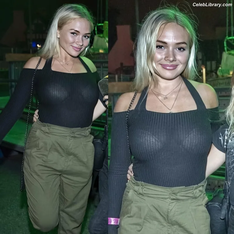 Natalie Alyn Lind photo 2 of 877