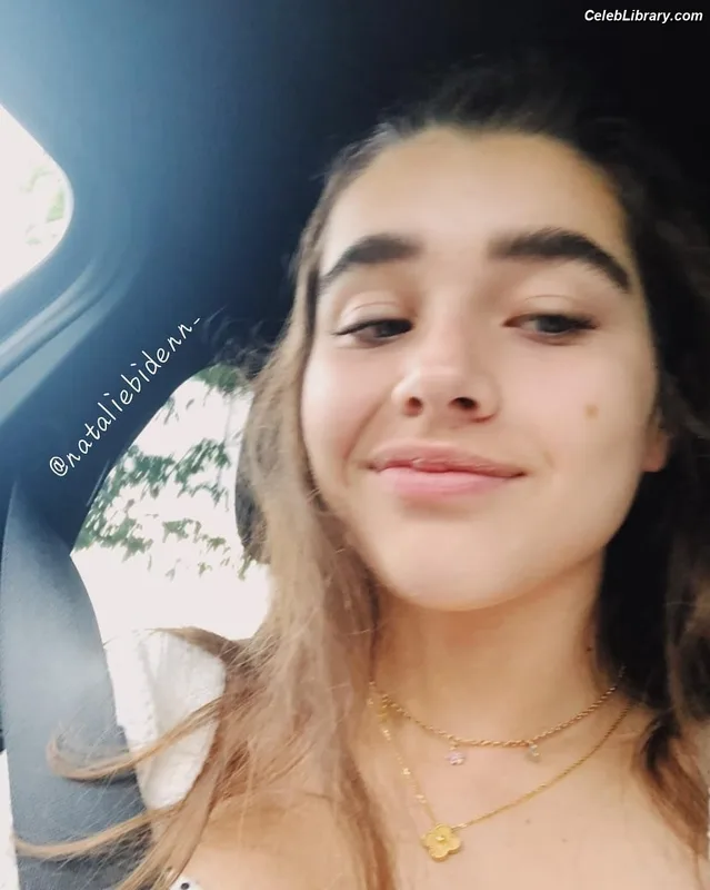 Natalie Biden photo 4 of 138