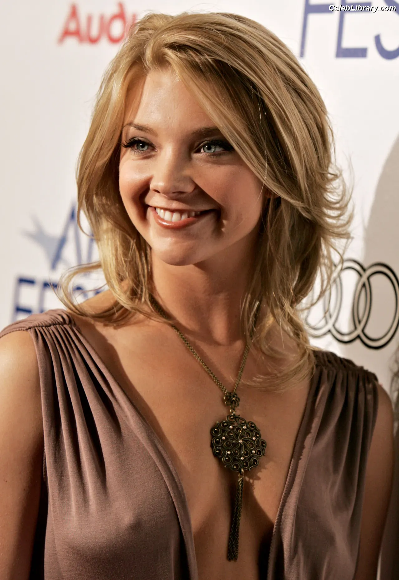 Natalie Dormer photo 19 of 273