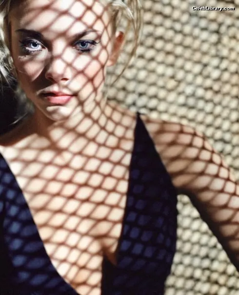Natalie Dormer photo 19 of 273