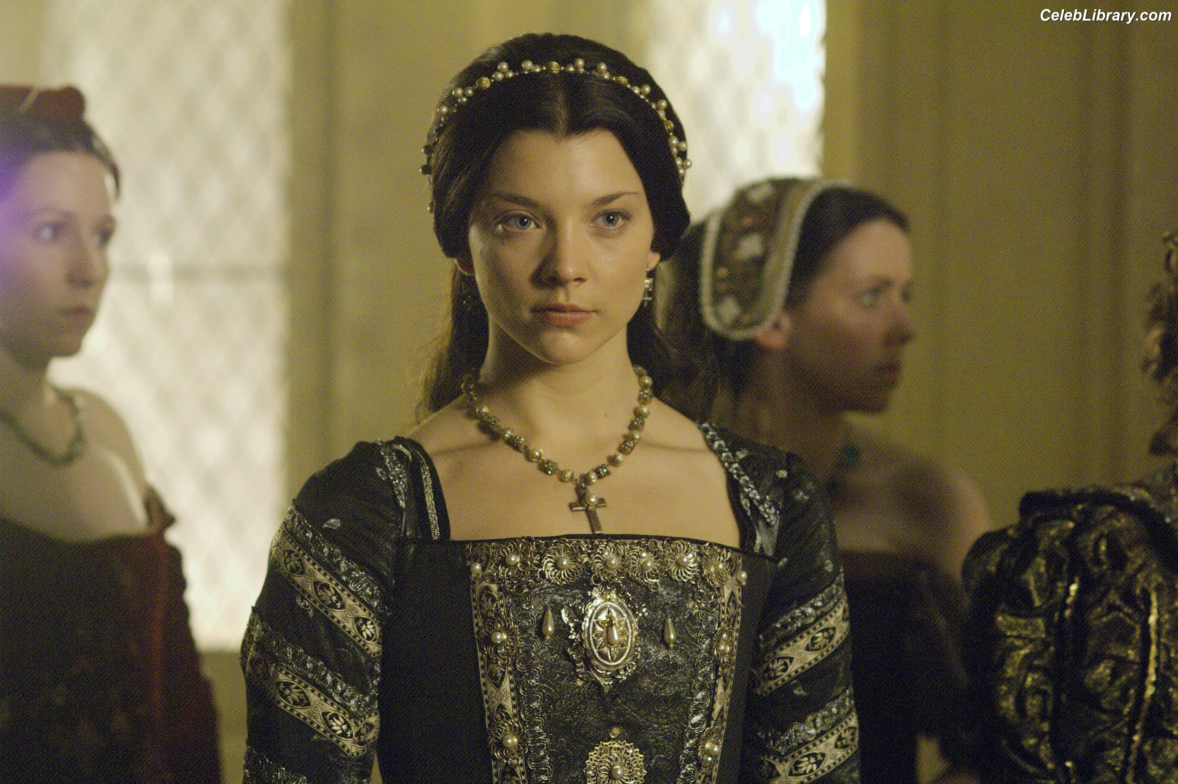 Natalie Dormer photo 13 of 273