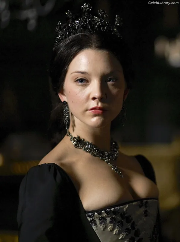 Natalie Dormer photo 10 of 274