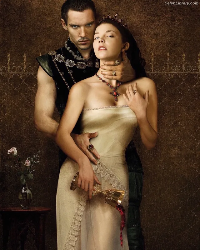 Natalie Dormer photo 18 of 274