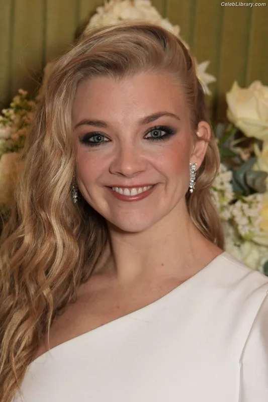 Natalie Dormer photo 13 of 274