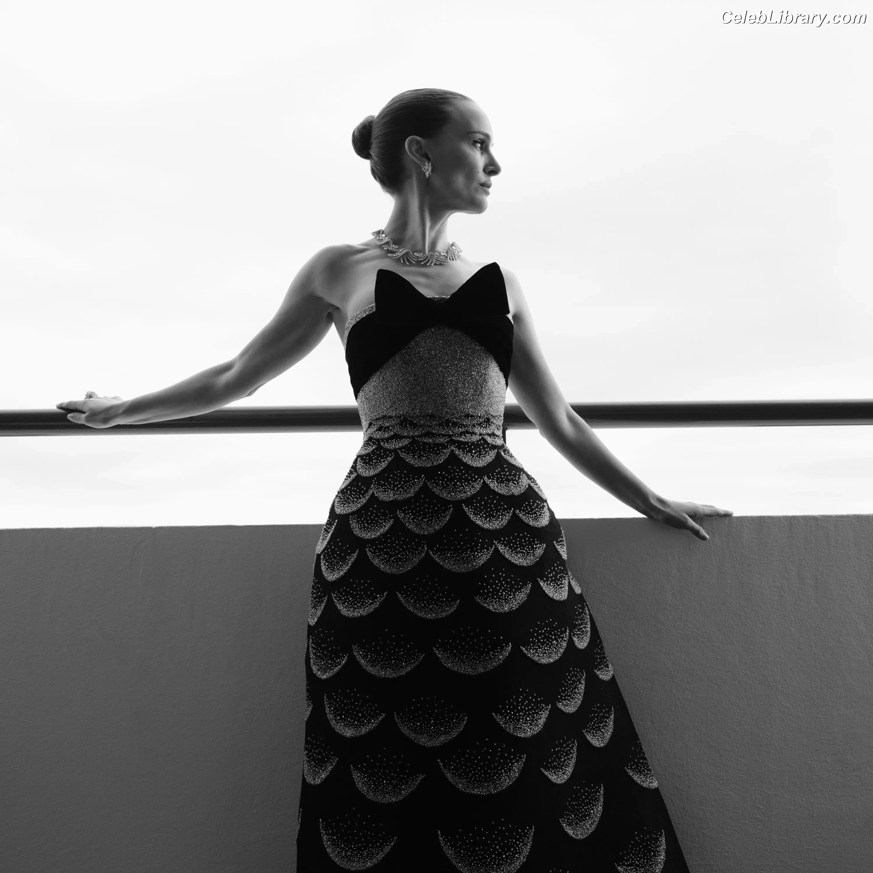 Natalie Portman photo 24 of 1531