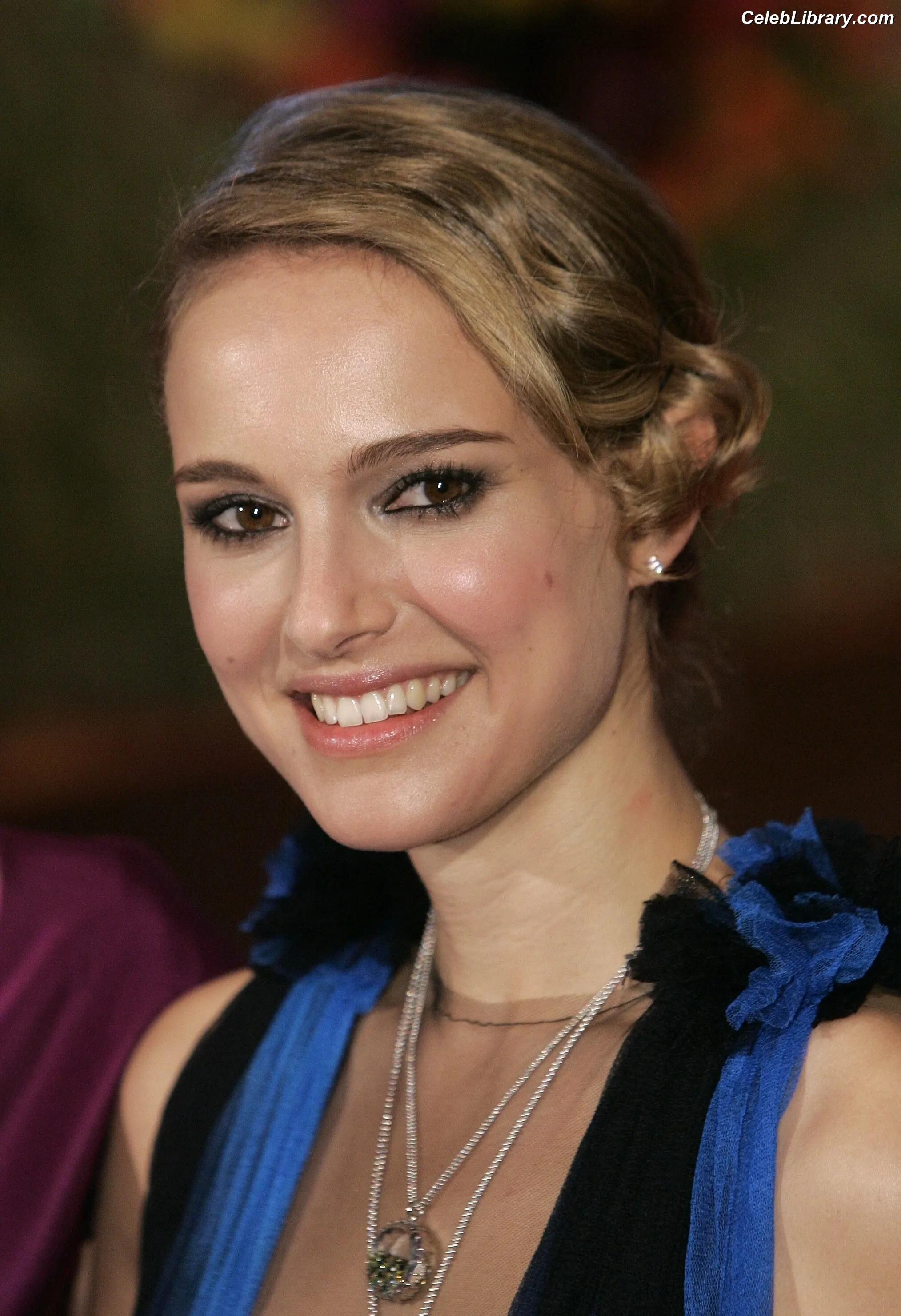 Natalie Portman photo 16 of 1531
