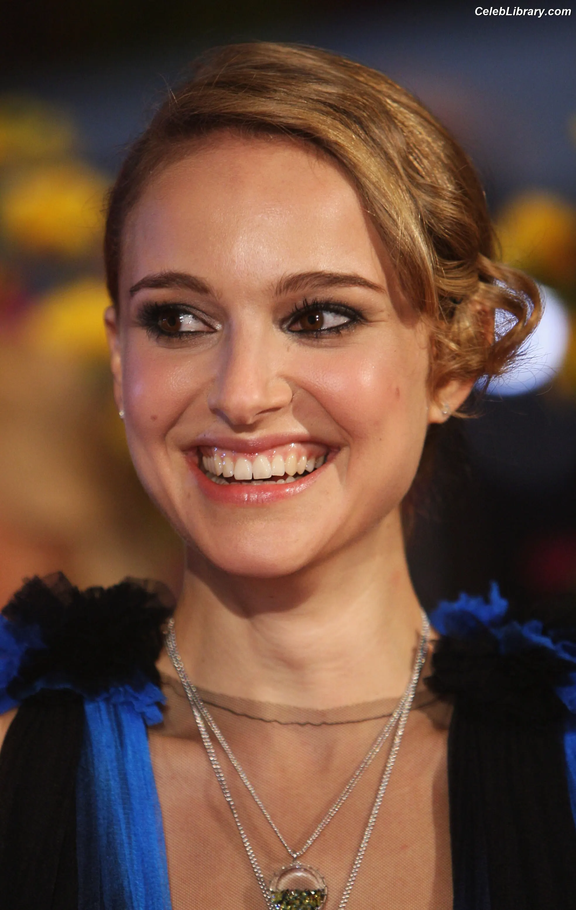 Natalie Portman photo 18 of 1531