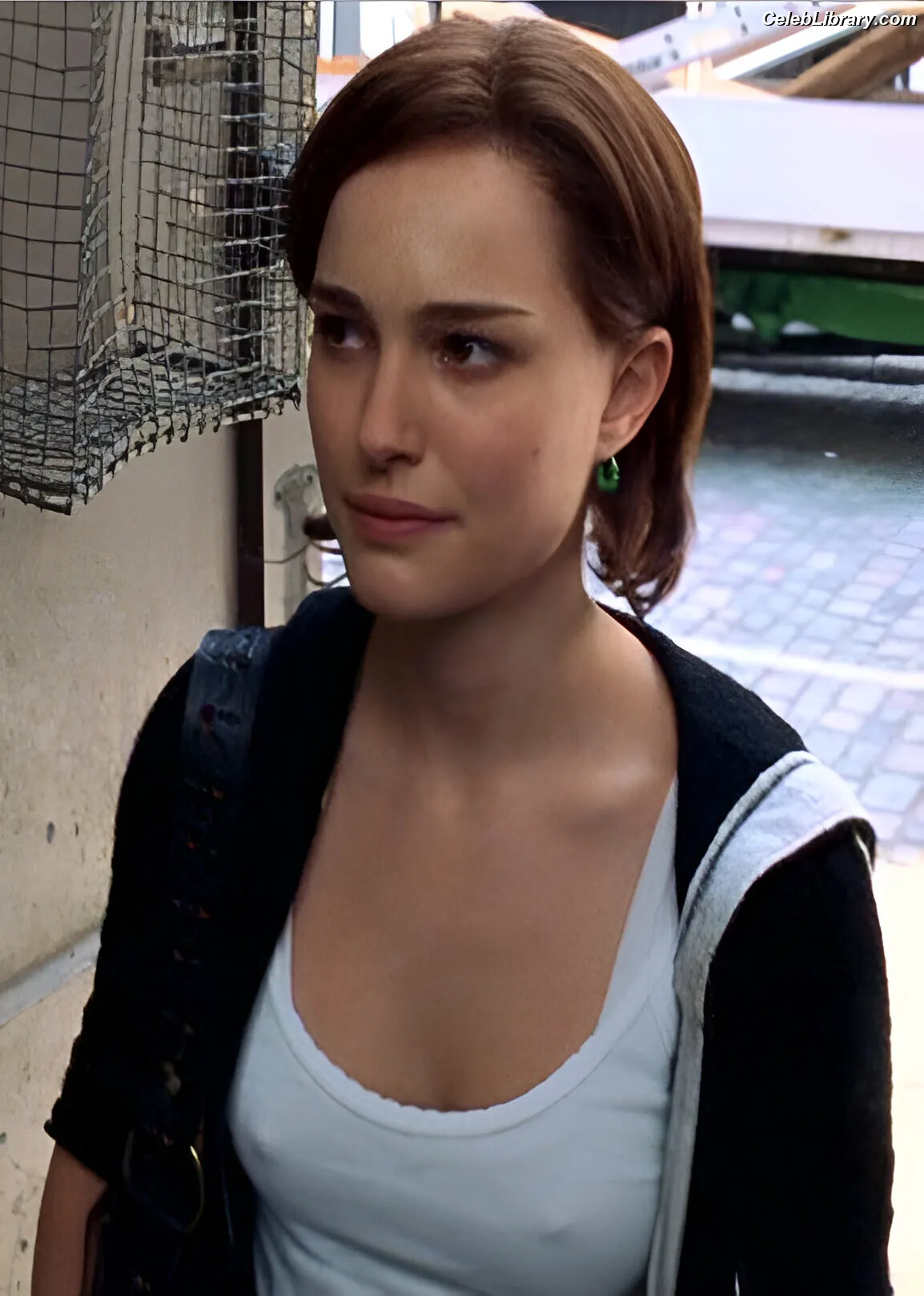 Natalie Portman photo 4 of 1531