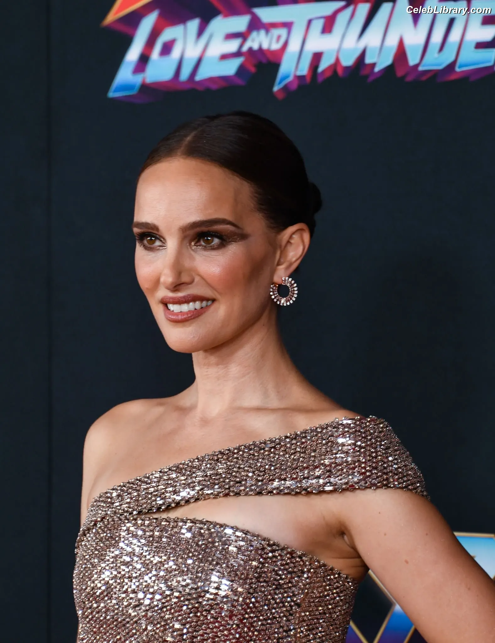 Natalie Portman photo 21 of 1531