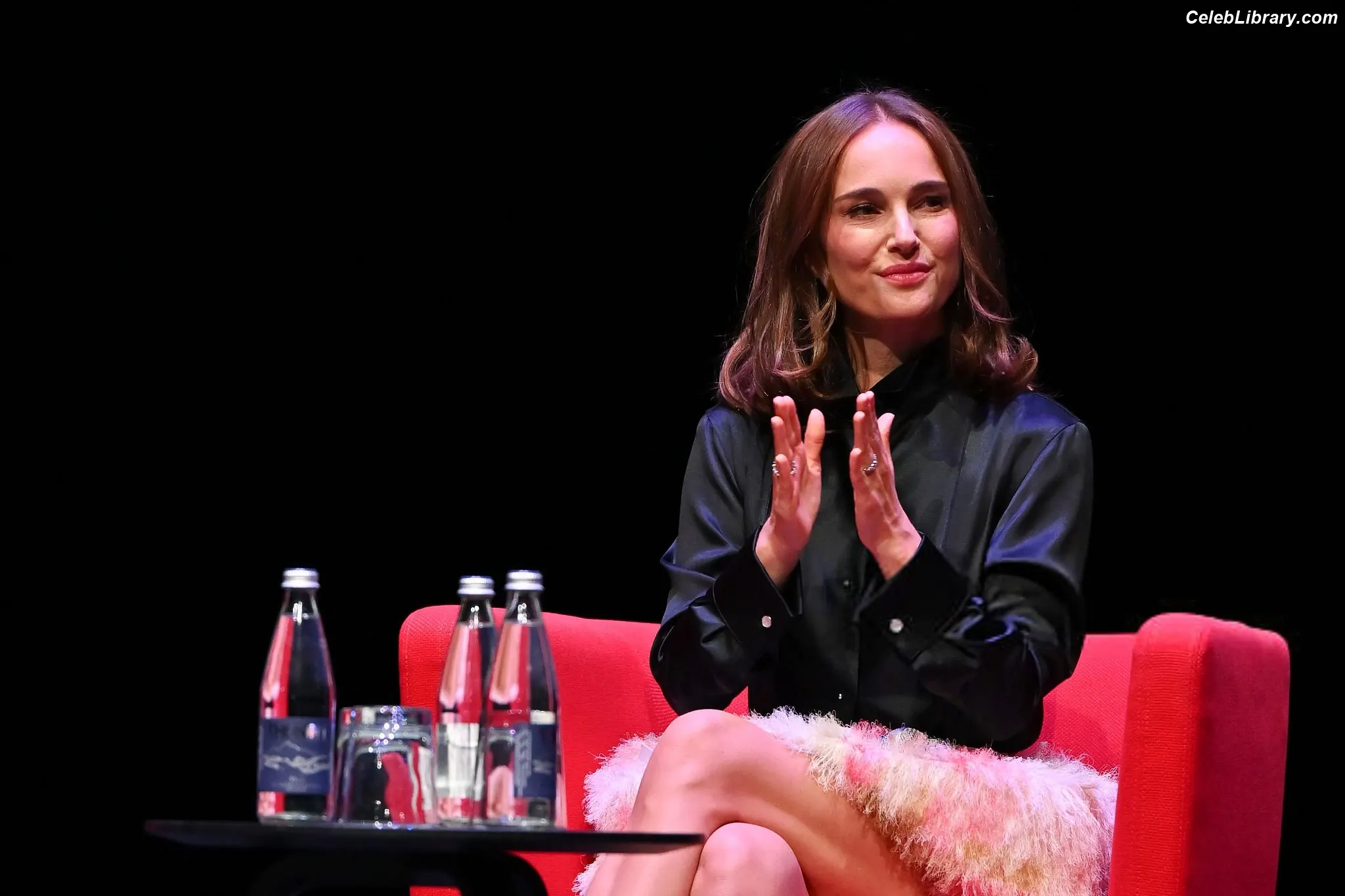 Natalie Portman photo 12 of 1531