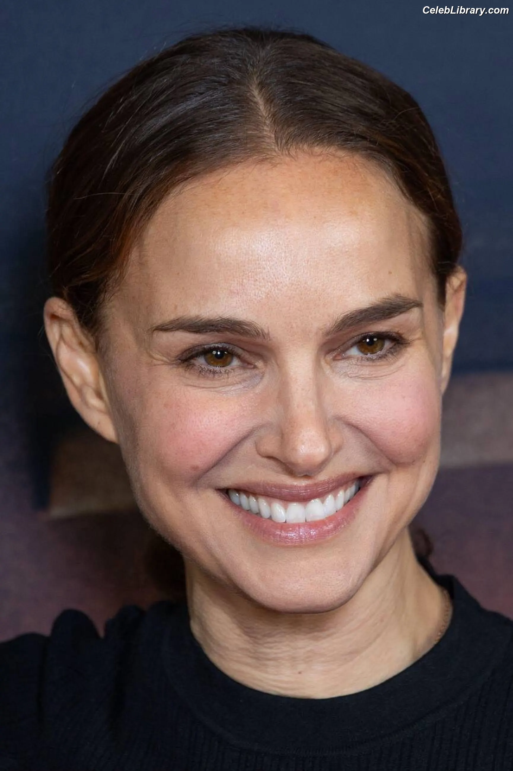 Natalie Portman photo 24 of 1531