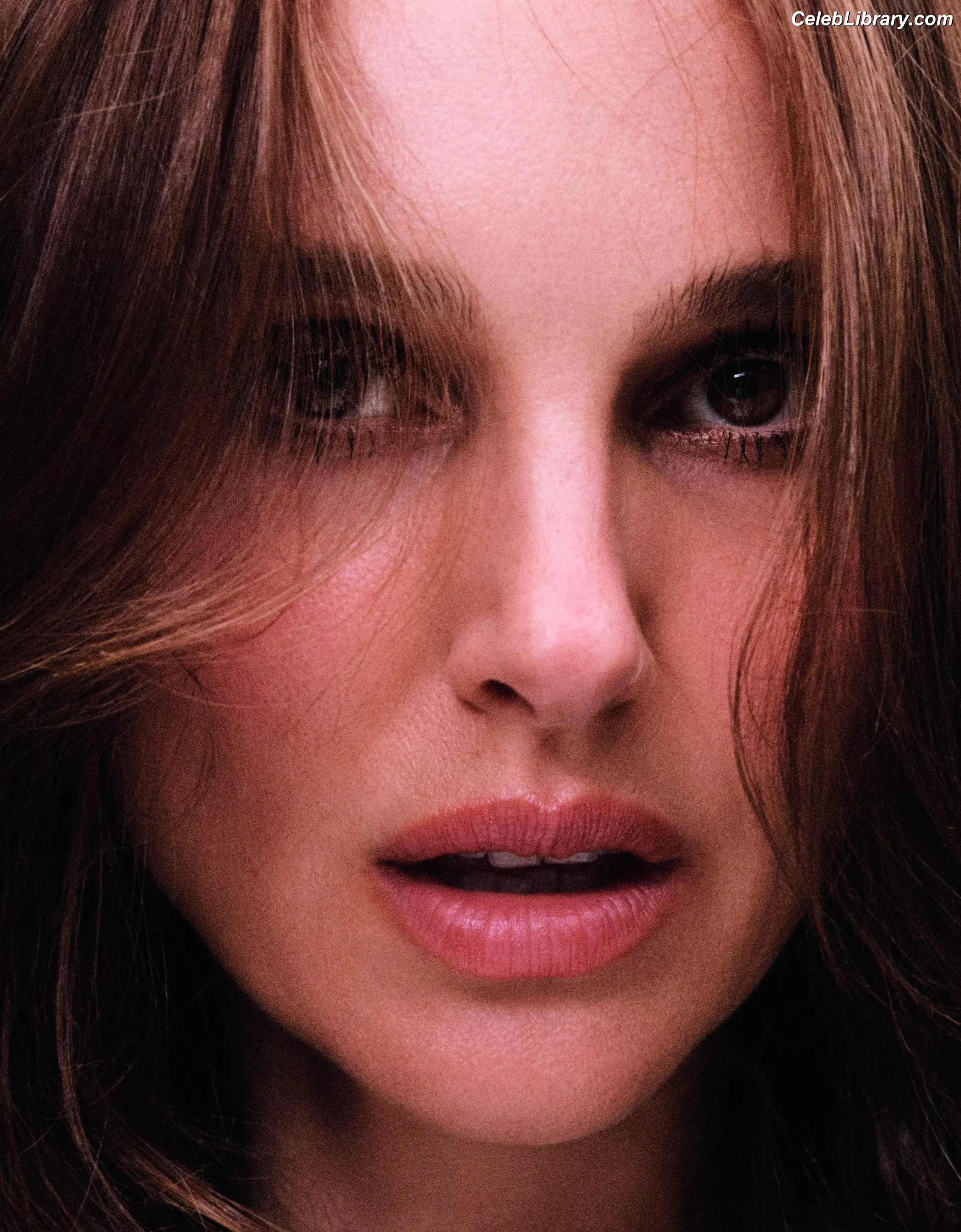 Natalie Portman photo 6 of 1531