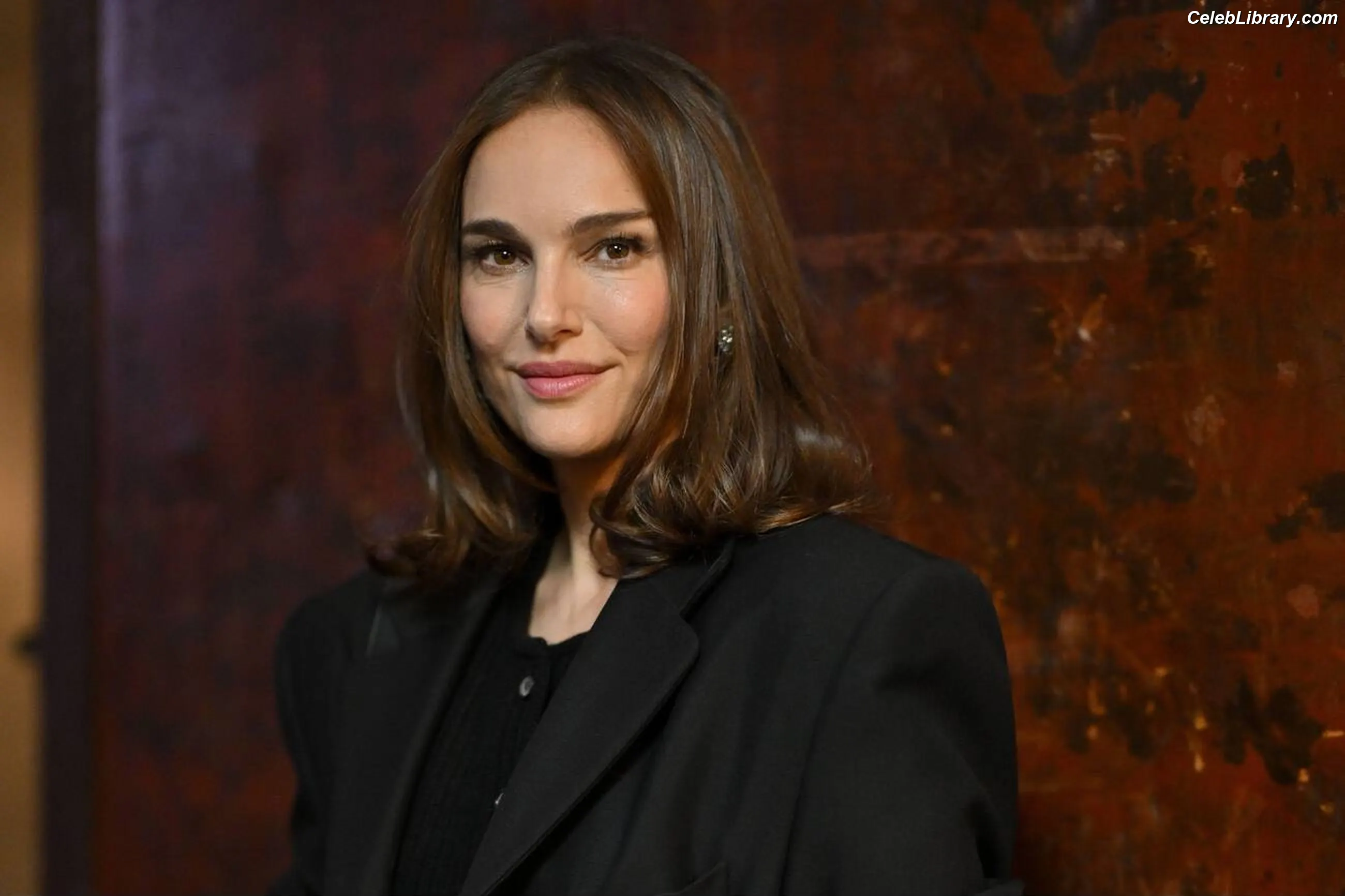 Natalie Portman photo 16 of 1531