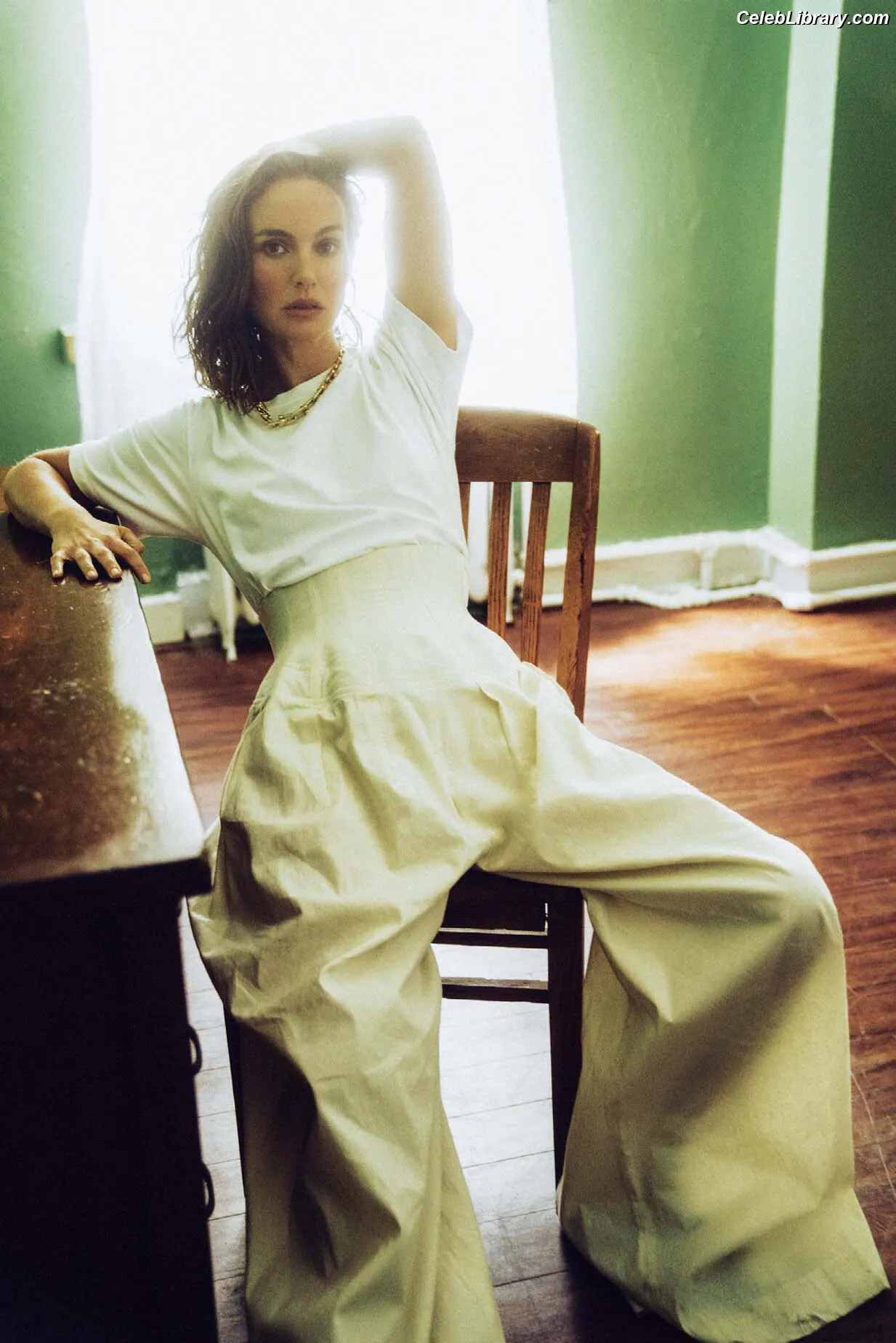Natalie Portman photo 18 of 1531