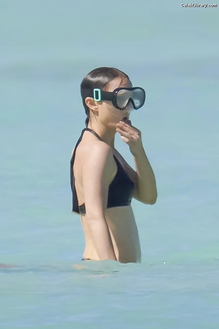 Natalie Portman photo 6 of 1531