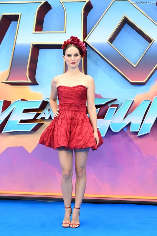 Natalie Portman photo 17 of 1527