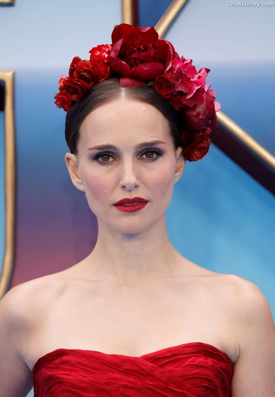 Natalie Portman photo 22 of 1527