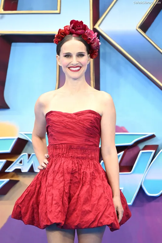 Natalie Portman photo 3 of 1527