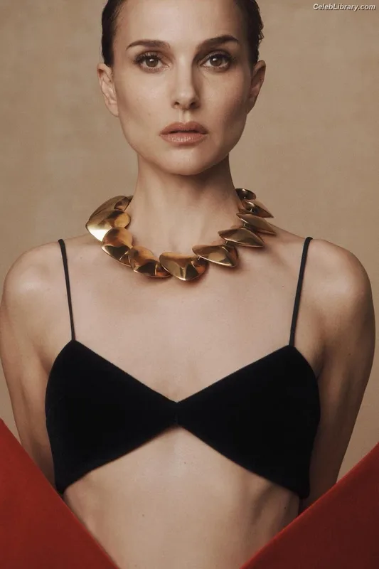Natalie Portman photo 5 of 1527