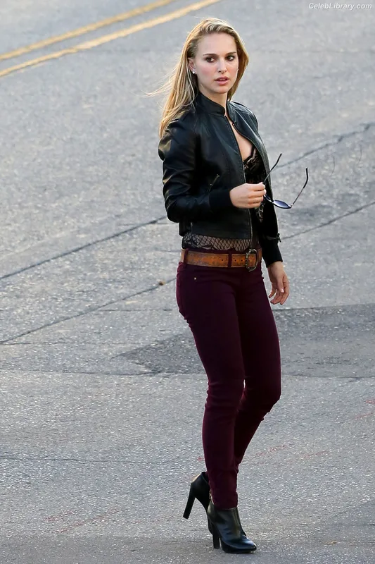 Natalie Portman photo 8 of 1527