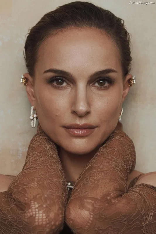 Natalie Portman photo 17 of 1527
