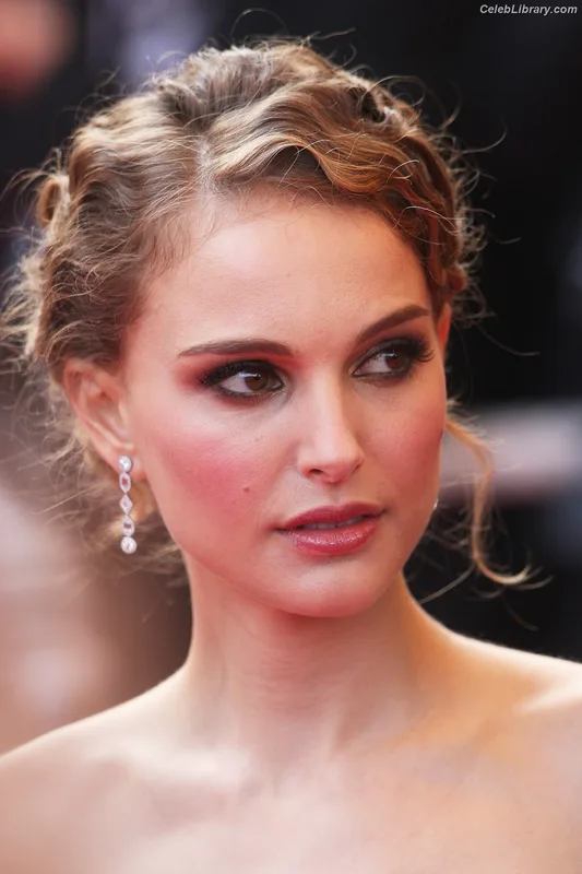 Natalie Portman photo 23 of 1527