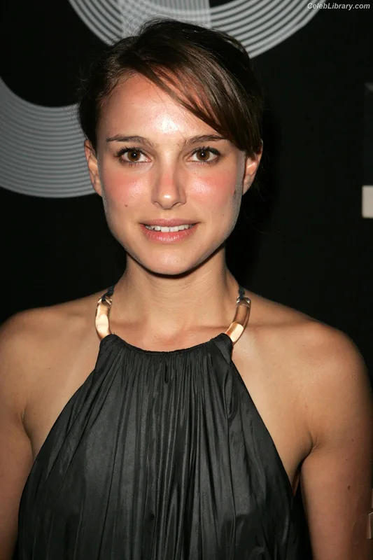 Natalie Portman photo 3 of 1527