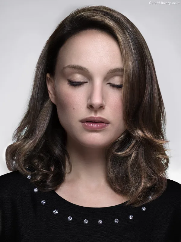 Natalie Portman photo 23 of 1527