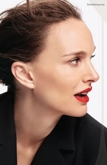 Natalie Portman photo 23 of 1527