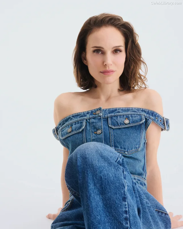 Natalie Portman photo 2 of 1527