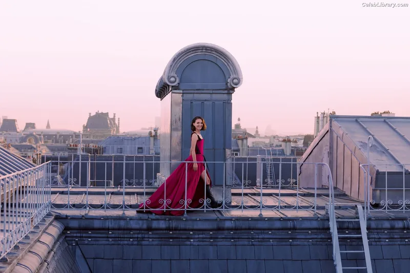 Natalie Portman photo 3 of 1527