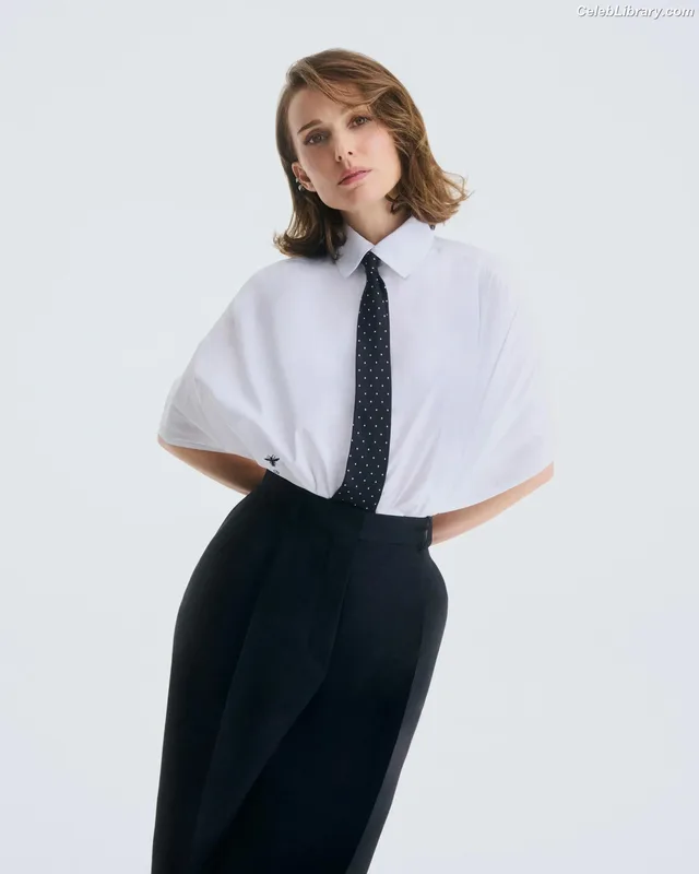 Natalie Portman photo 5 of 1527