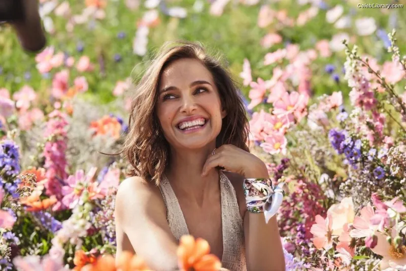 Natalie Portman photo 13 of 1527