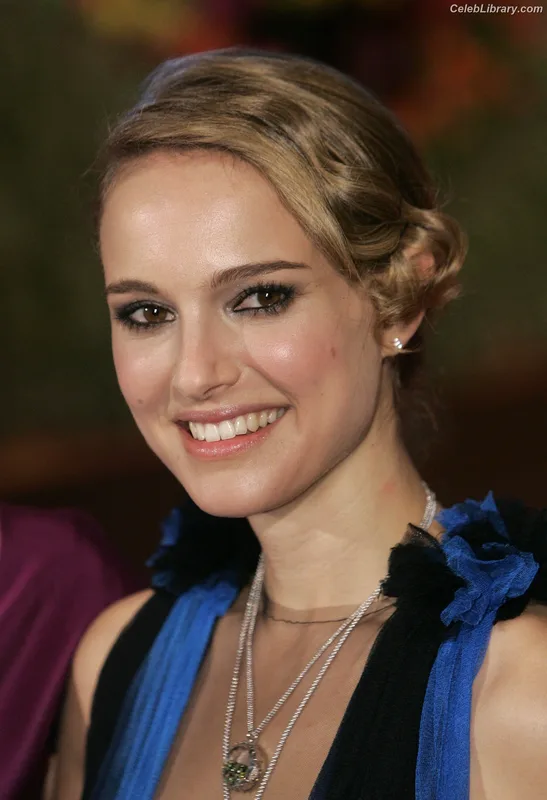 Natalie Portman photo 14 of 1527