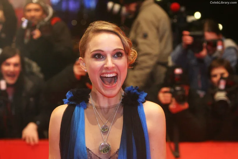 Natalie Portman photo 17 of 1527
