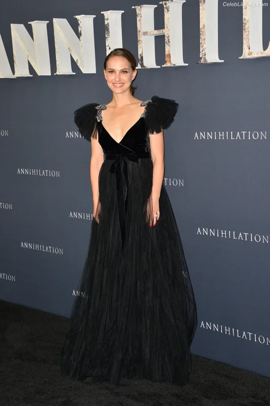 Natalie Portman photo 18 of 1527