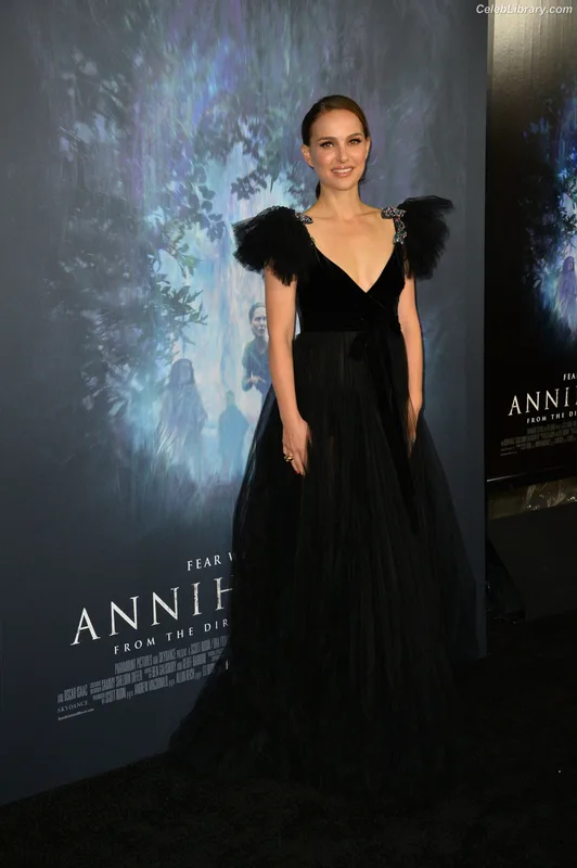 Natalie Portman photo 22 of 1527