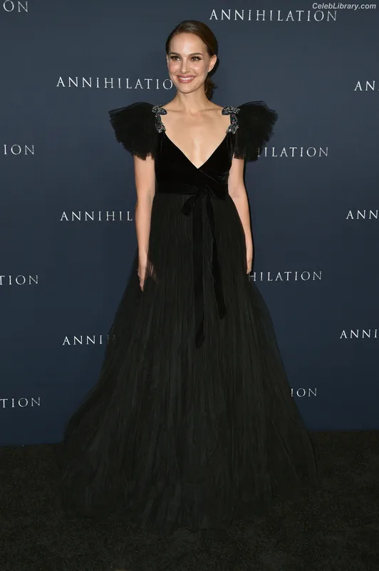 Natalie Portman photo 2 of 1527