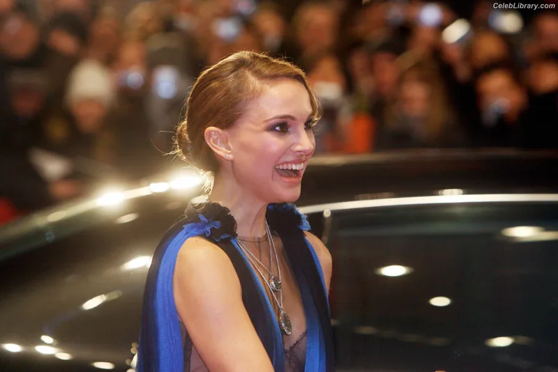 Natalie Portman photo 4 of 1527